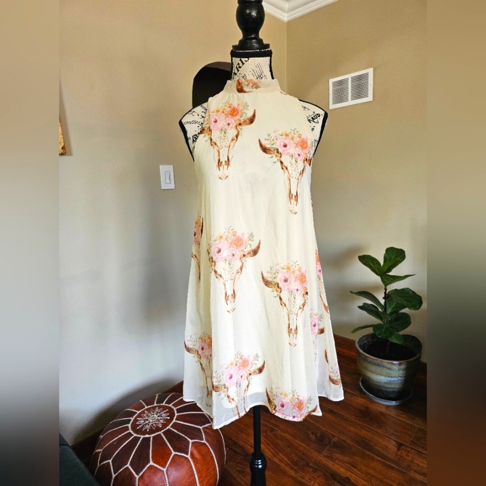 Boho Shift Dress.  Perfect for a Country music festival.  Size Small